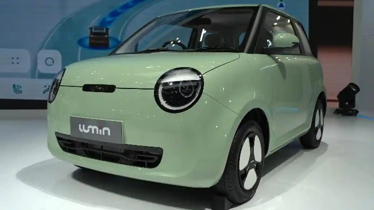 CHANGAN-rilis-mobil-listrik-Lumin